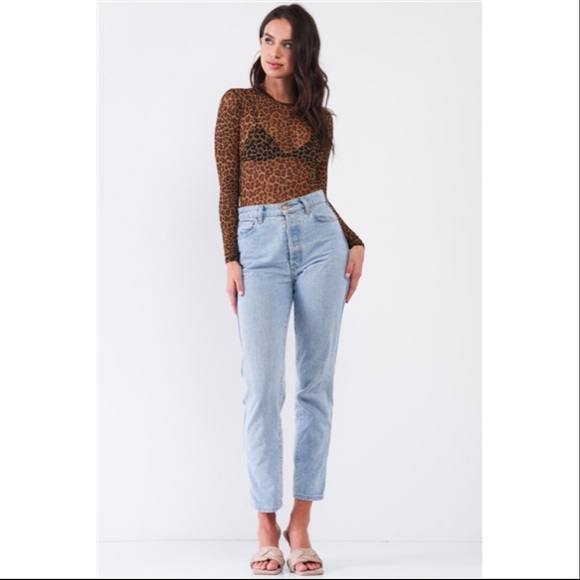 LEOPARD PRINT SHEER MESH LONG SLEEVE BODYSUIT - Picture 2 of 4